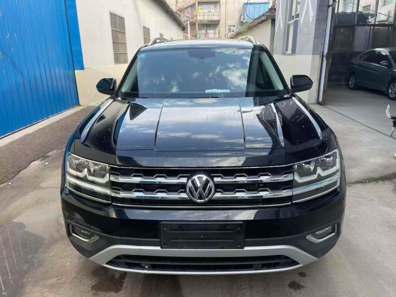 泰安17年大众途昂1