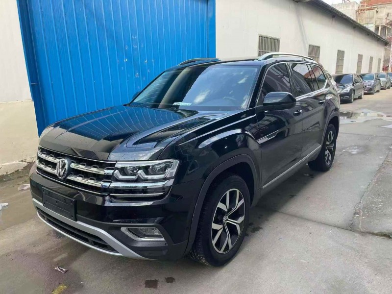 泰安17年大众途昂3