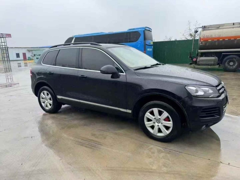 济宁14年大众途锐2