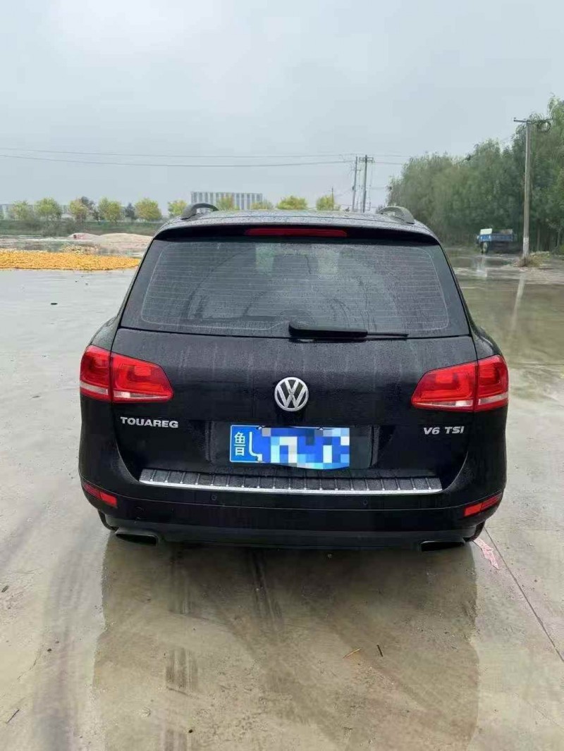 济宁14年大众途锐5