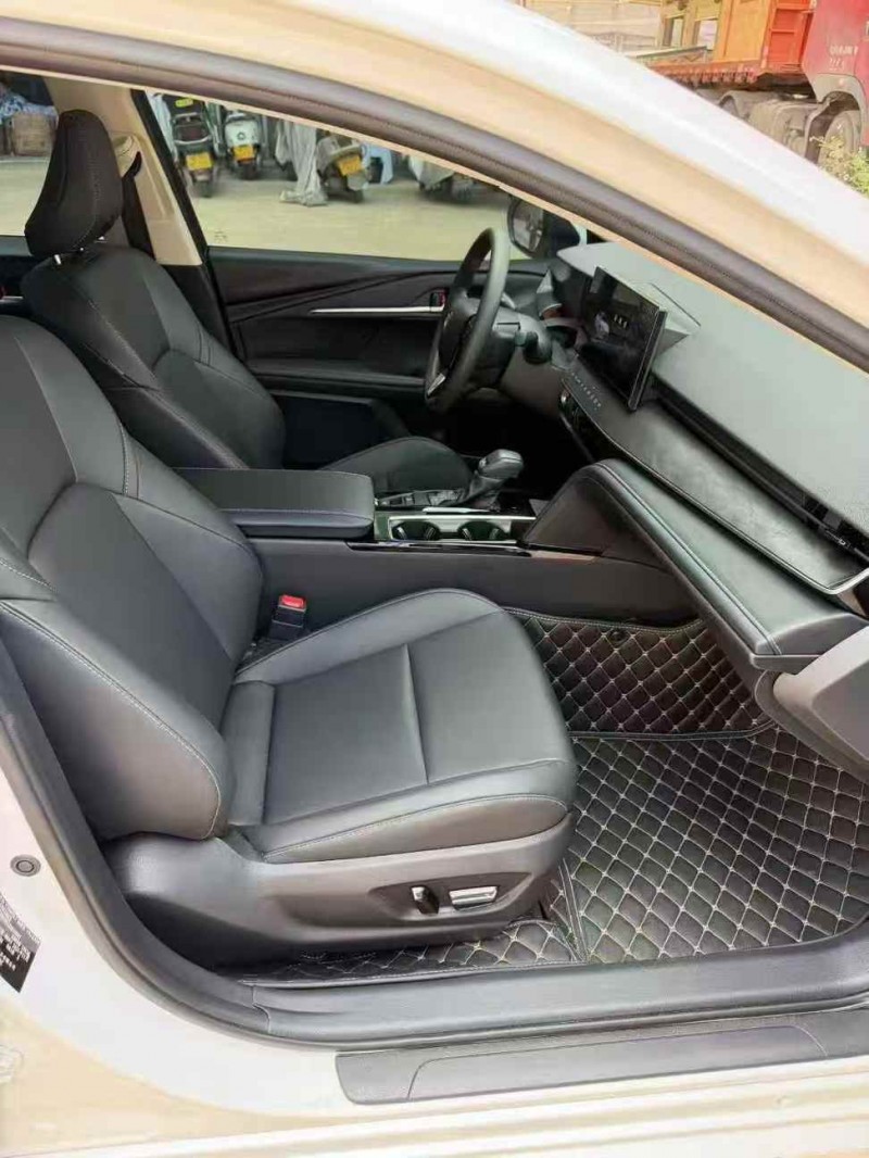 广州24年丰田凯美瑞6