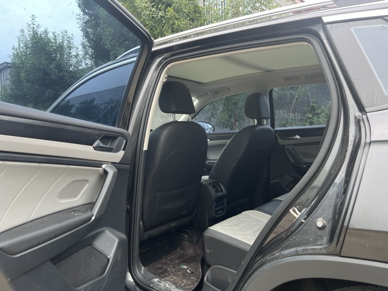 新乡23年大众探岳4