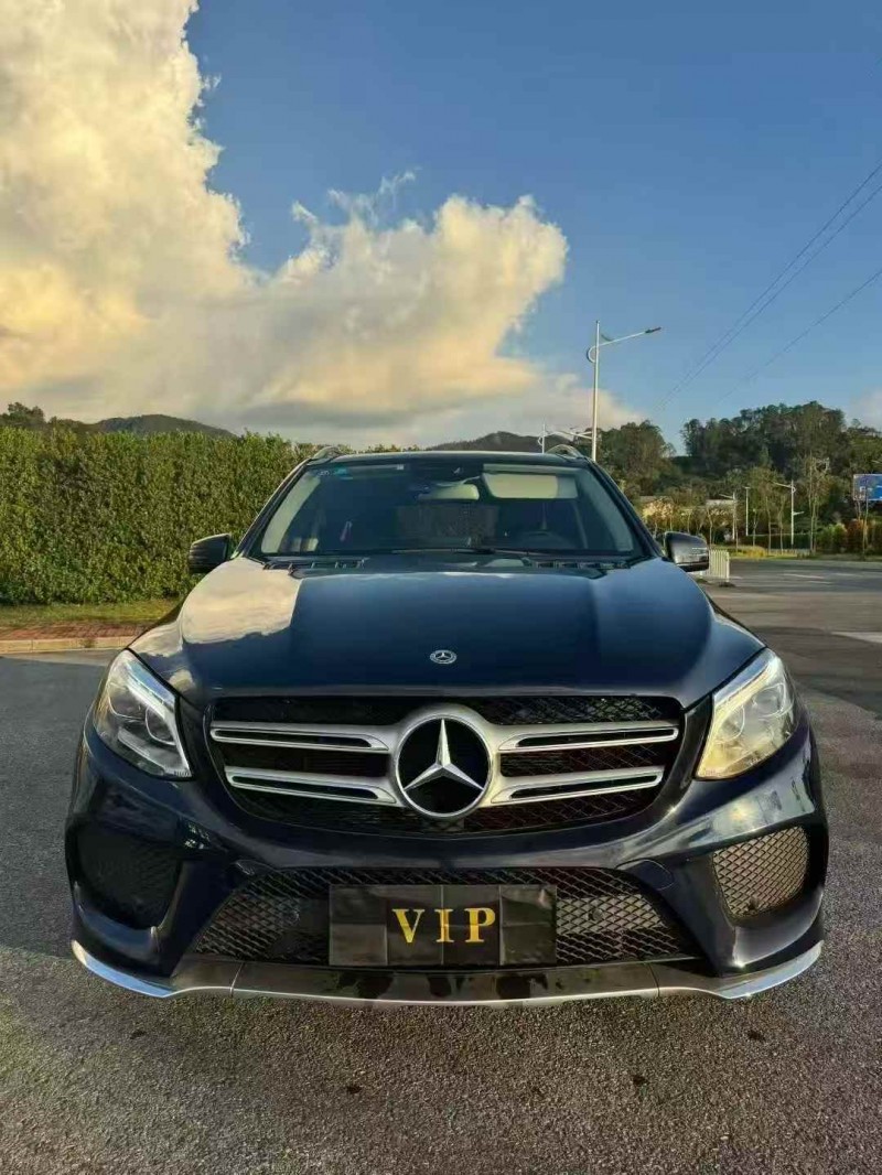 广州17年奔驰GLE1