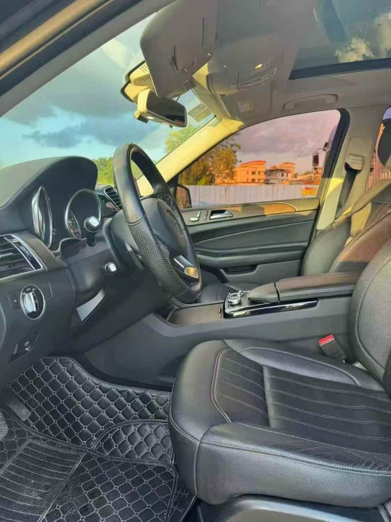 广州17年奔驰GLE4