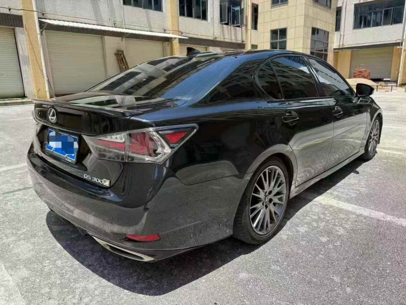 广州18年雷克萨斯GS8