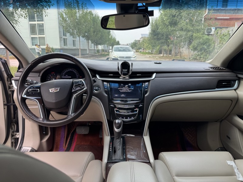 新乡17年凯迪拉克XTS8