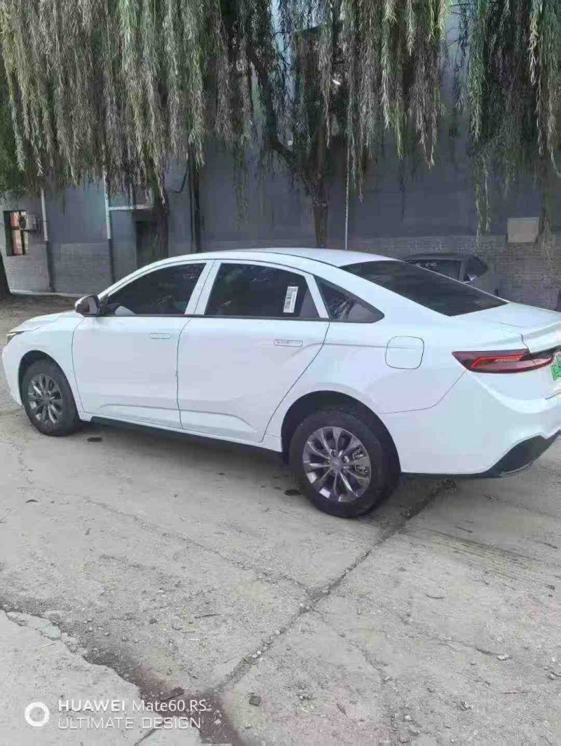 保定24年吉利几何2