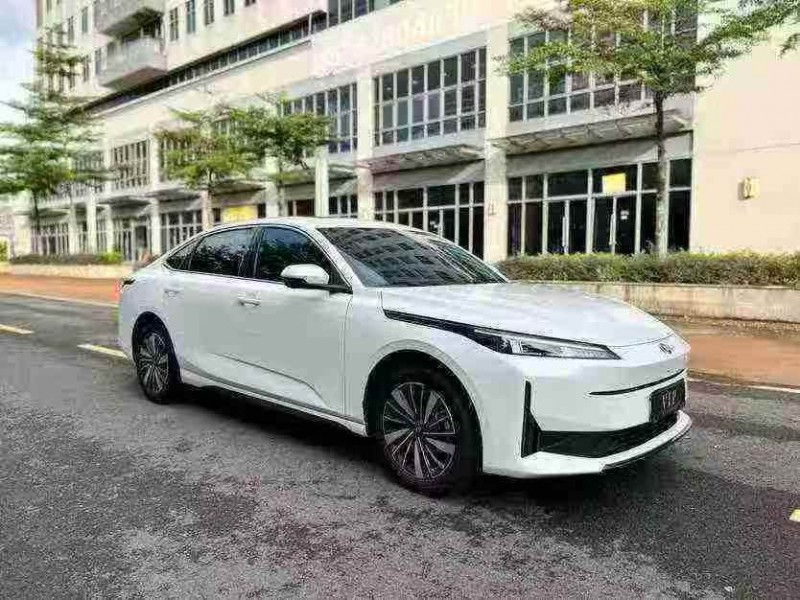 广州25年长安汽车启源2