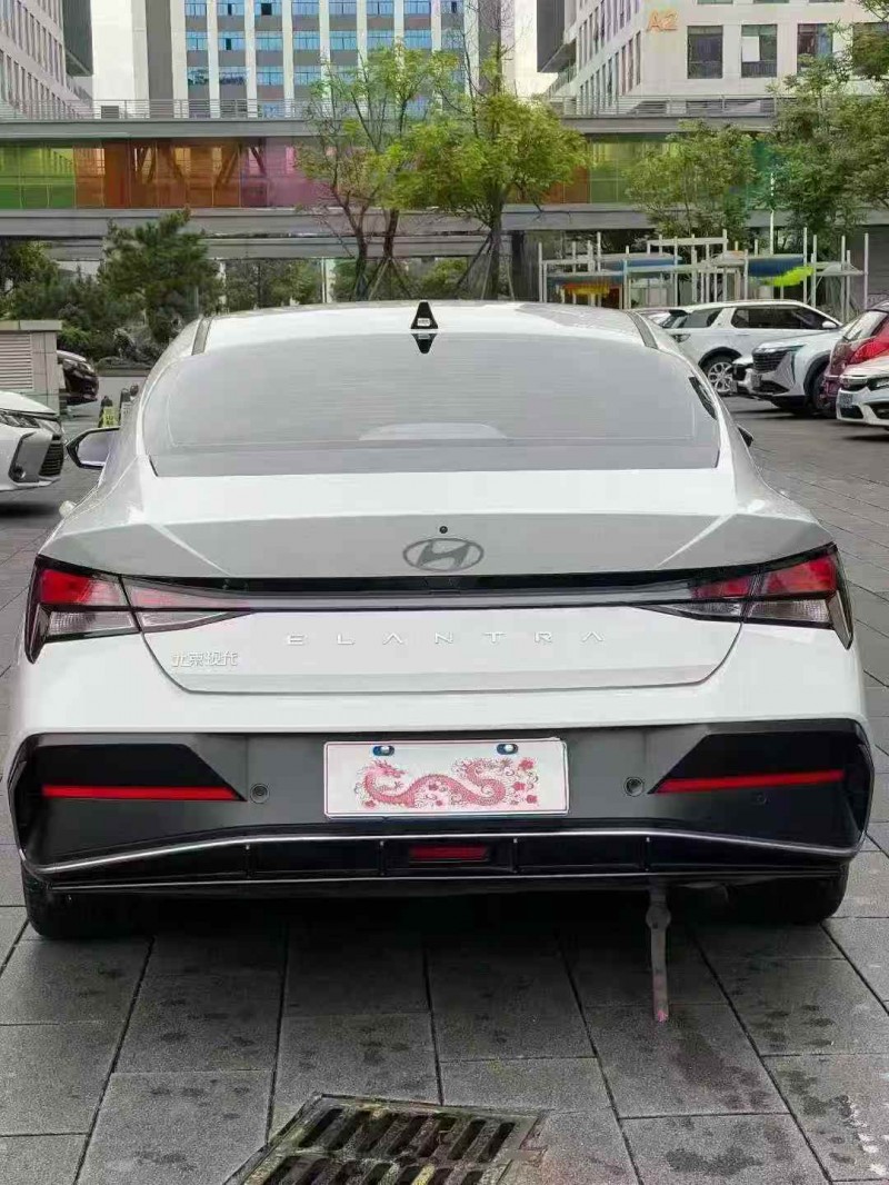 广州24年现代伊兰特9