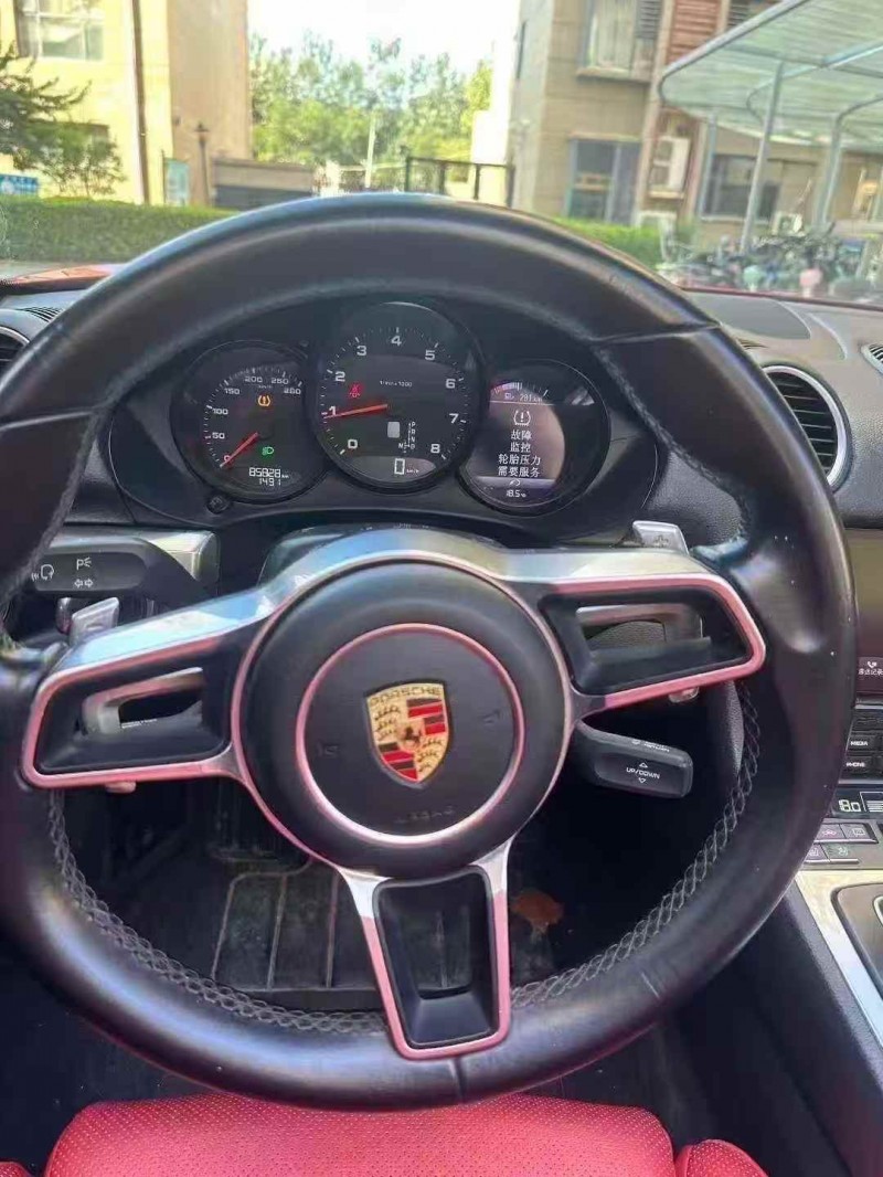 唐山17年保时捷7187