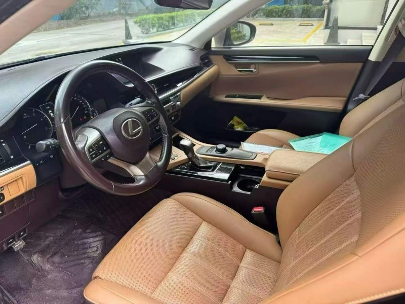 广州18年雷克萨斯ES6