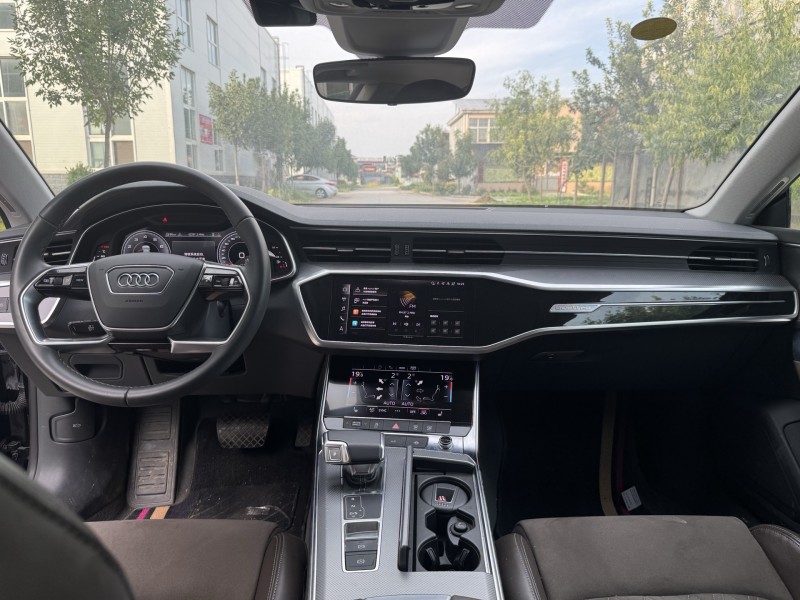 新乡24年奥迪A7L8