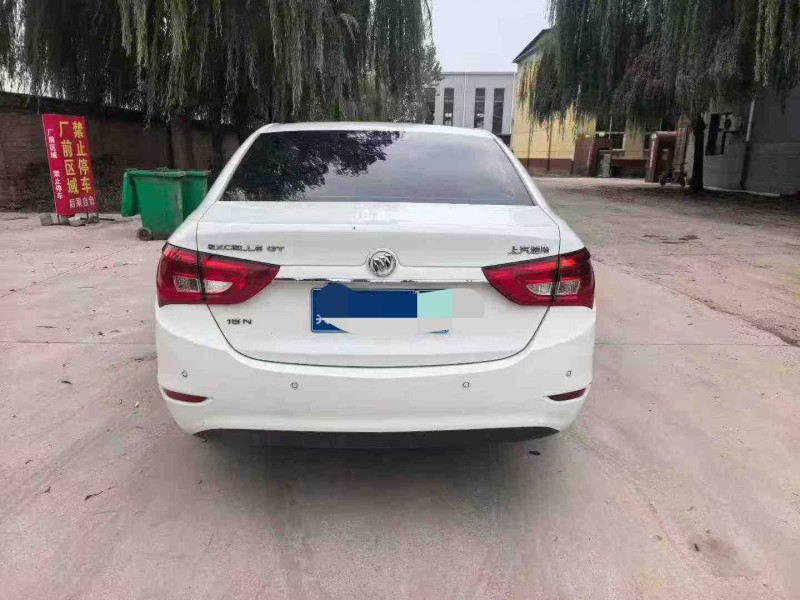 保定17年别克英朗3