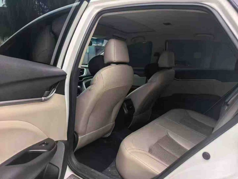 保定17年别克英朗8