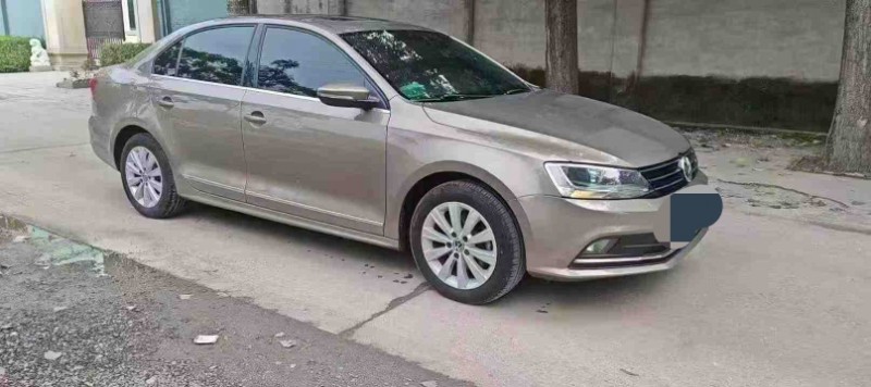 保定16年大众速腾4