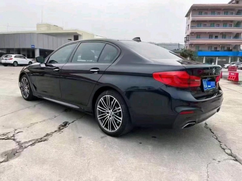 广州17年宝马5系5