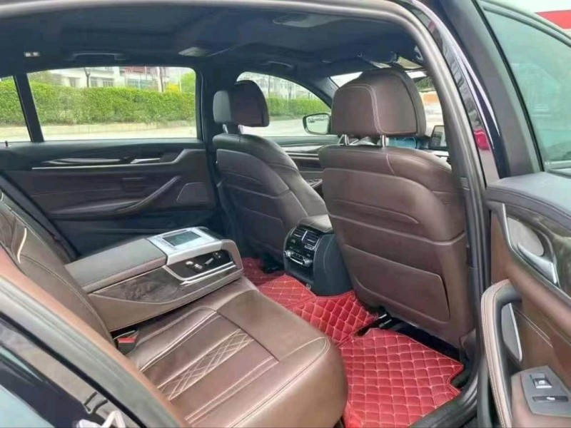 广州17年宝马5系8