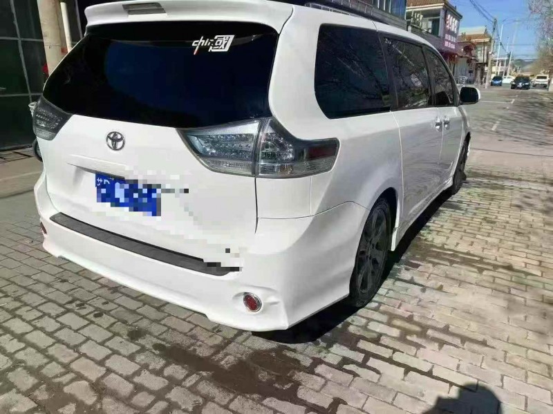 张家口16年丰田塞纳6