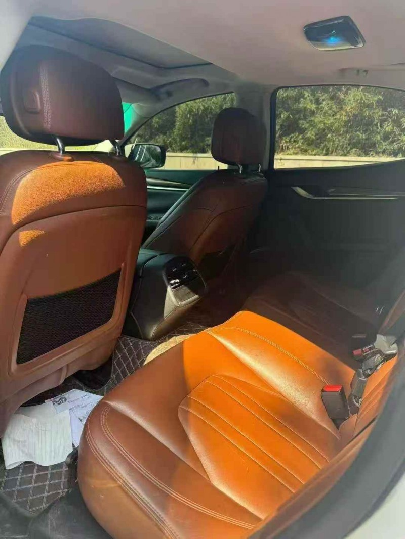 东营15年玛莎拉蒂Ghibli5