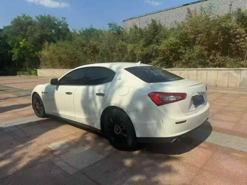 东营15年玛莎拉蒂Ghibli7