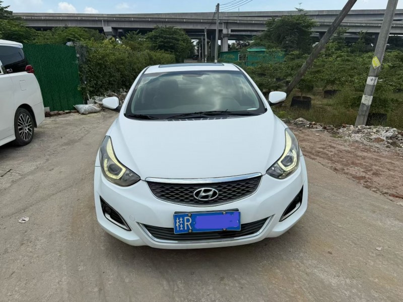 中山17年现代朗动1