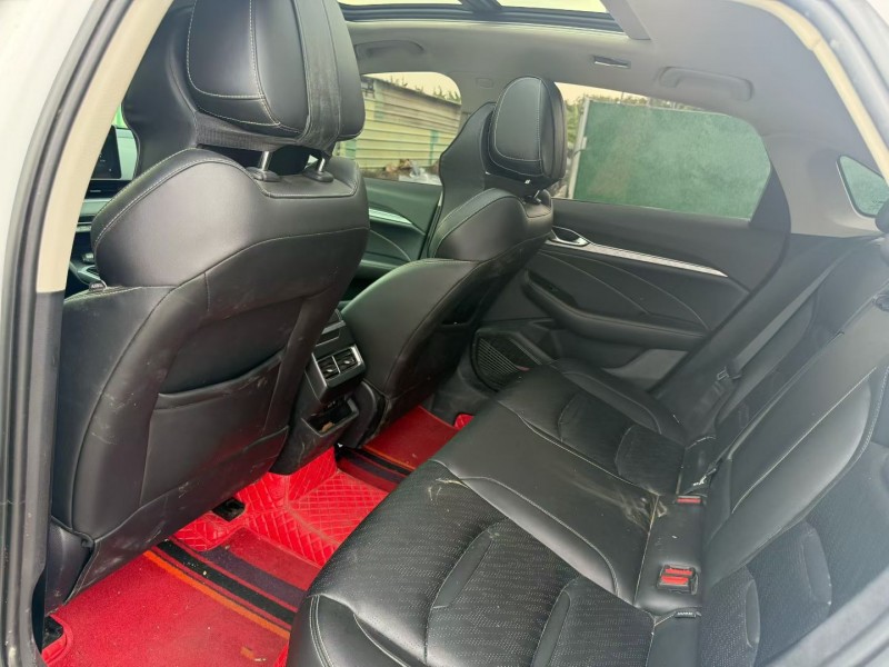 中山21年吉利星瑞6