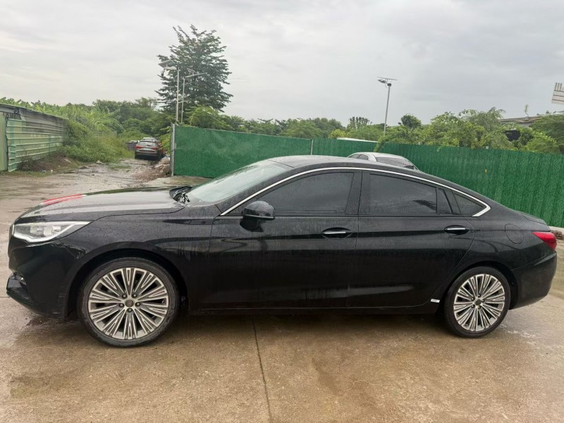 中山23年红旗H55