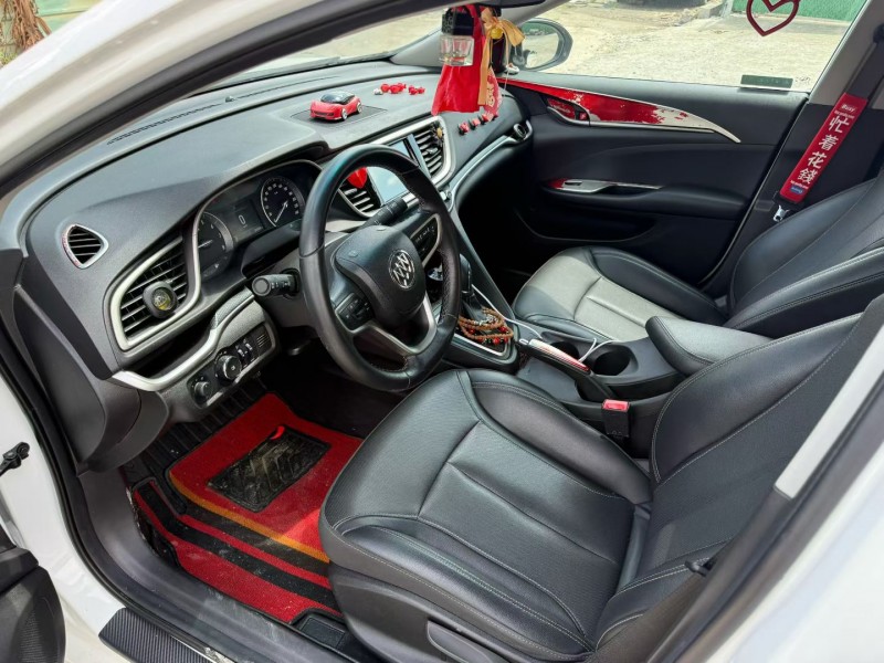 中山20年别克英朗7