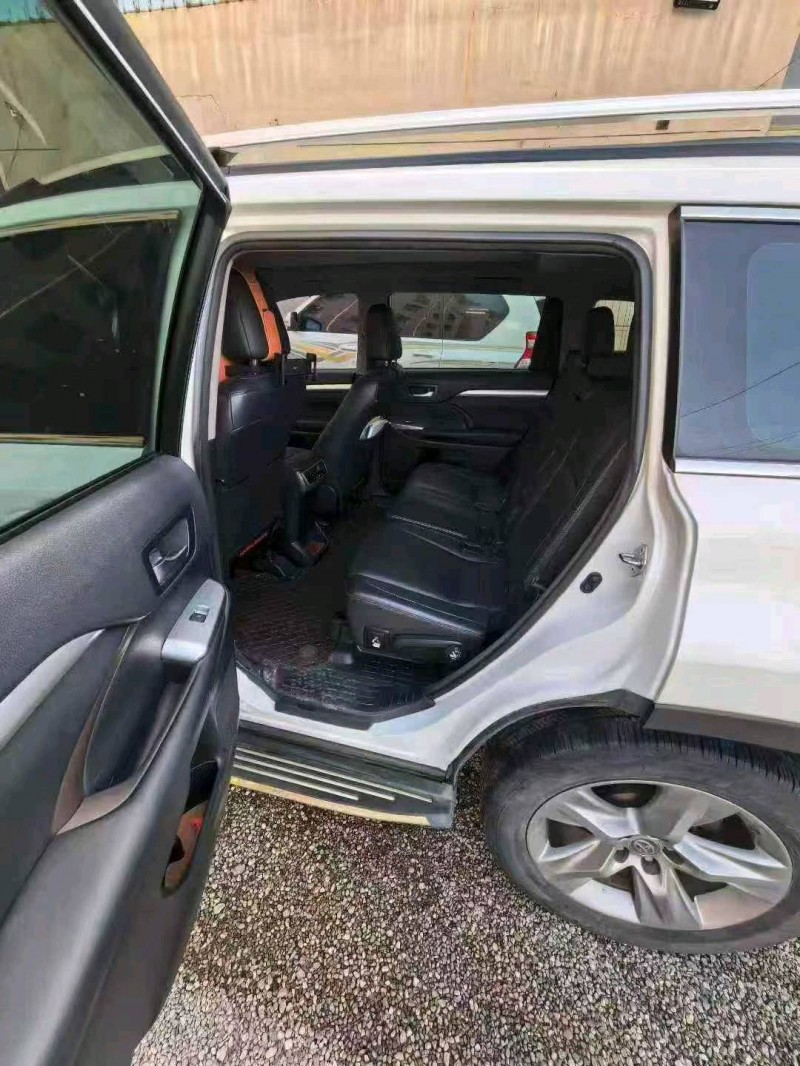 焦作18年丰田汉兰达3