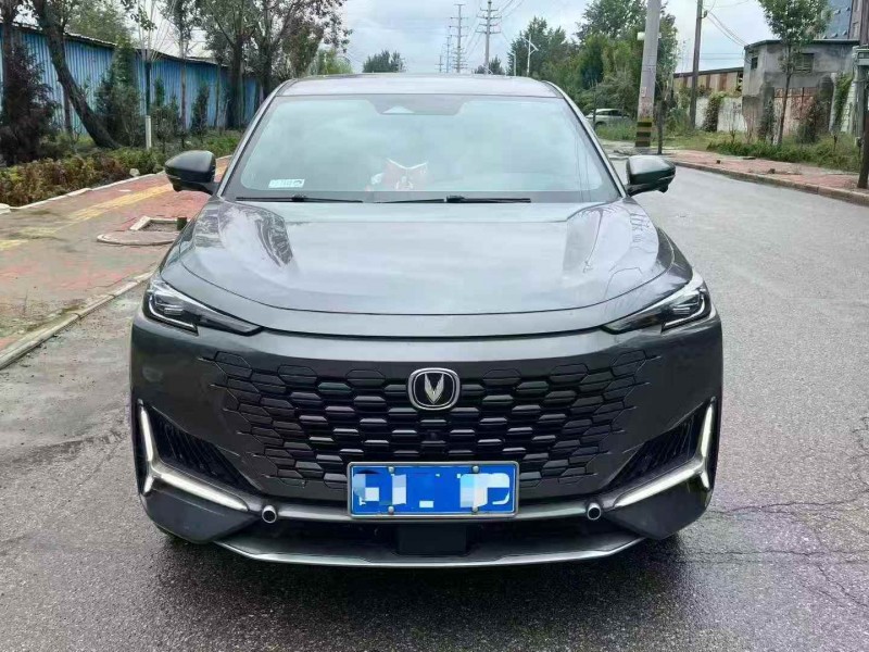 东营21年长安汽车UNI1