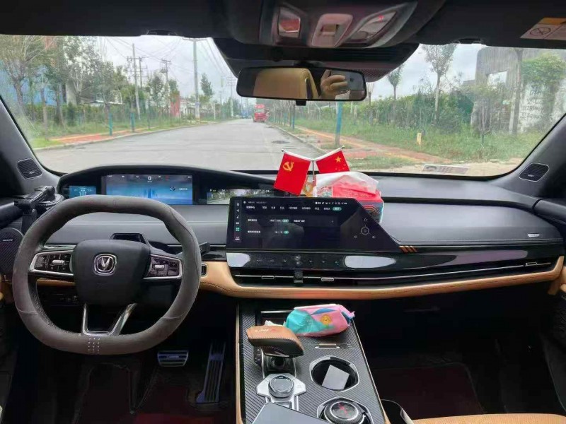 东营21年长安汽车UNI7