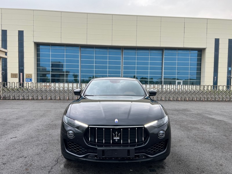 盐城18年玛莎拉蒂Levante1