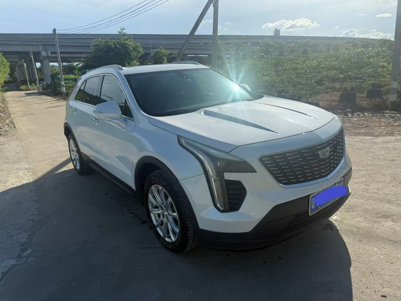 中山19年凯迪拉克XT42