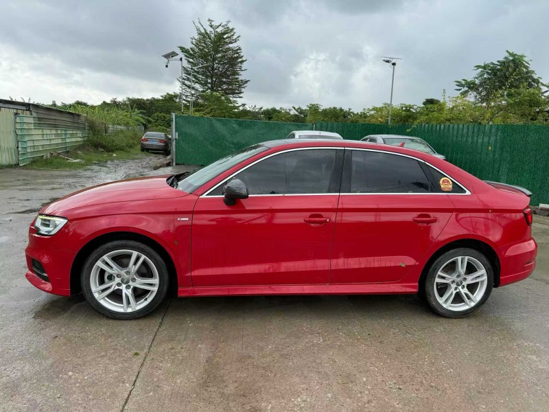 中山18年奥迪A33