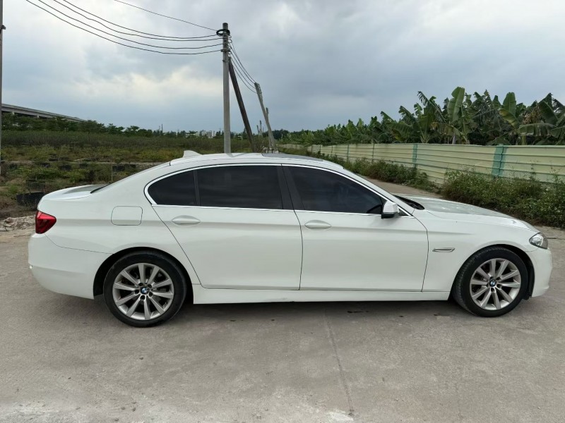 中山14年宝马5系3
