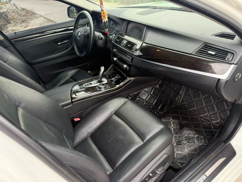 中山14年宝马5系7