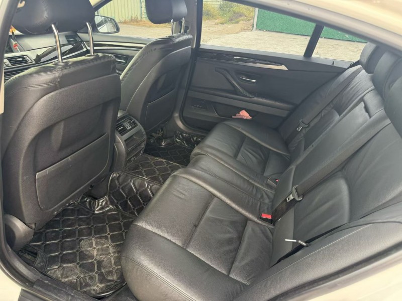 中山14年宝马5系8