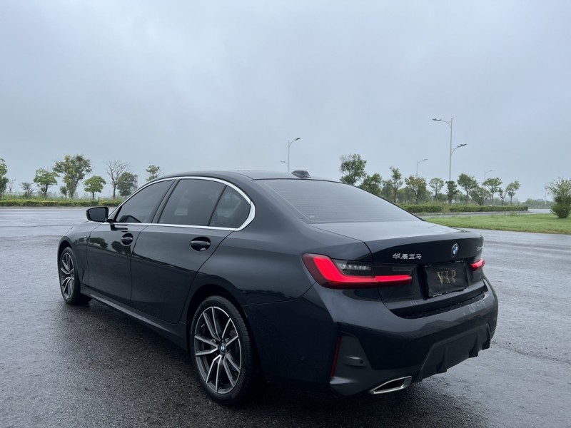 盐城23年宝马3系9