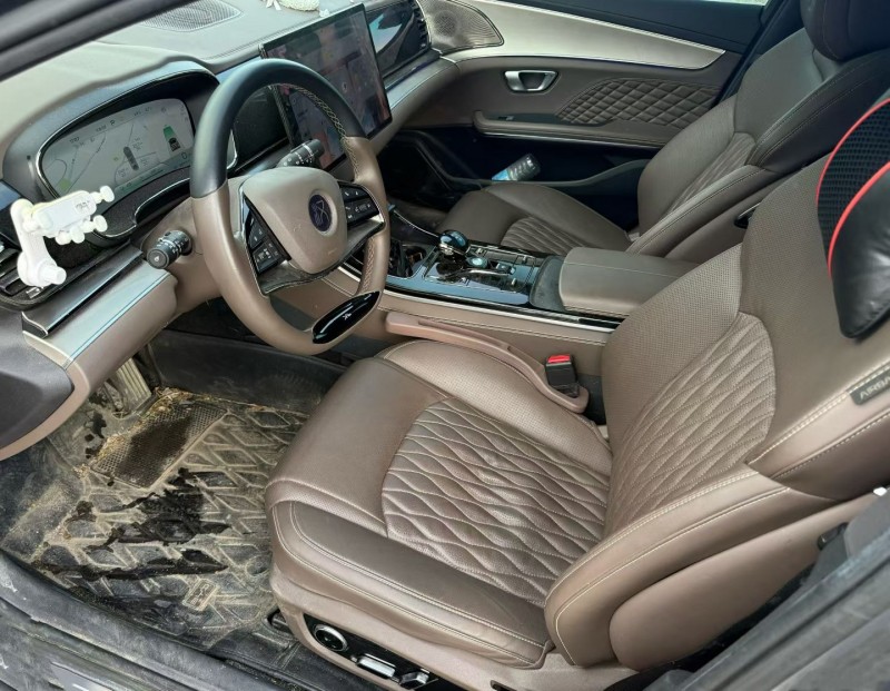 中山23年比亚迪汉7