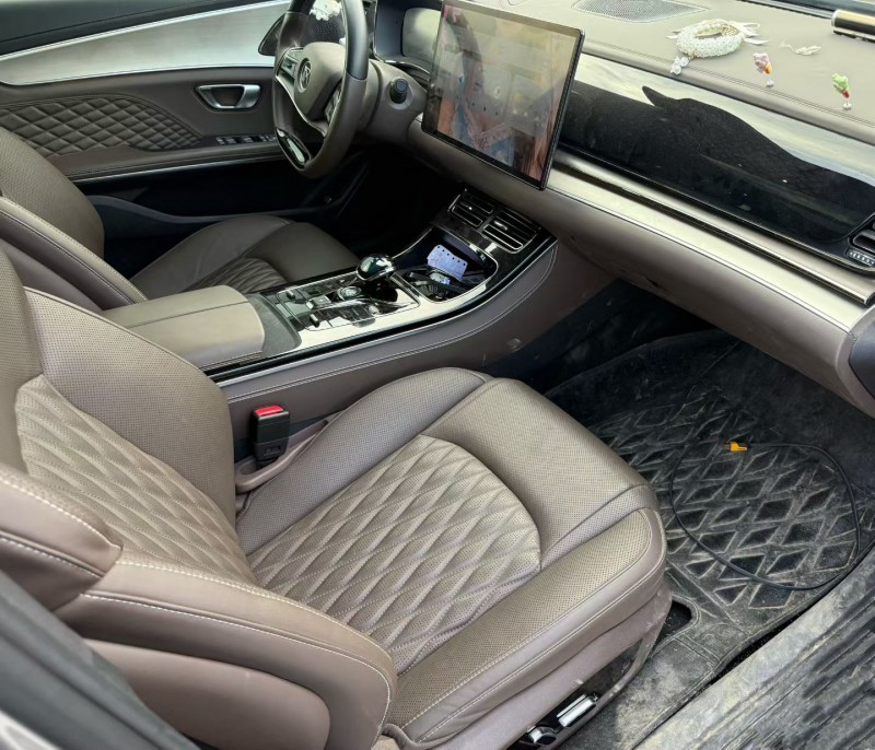 中山23年比亚迪汉9