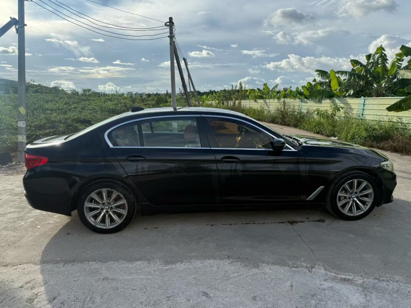 中山18年宝马5系3