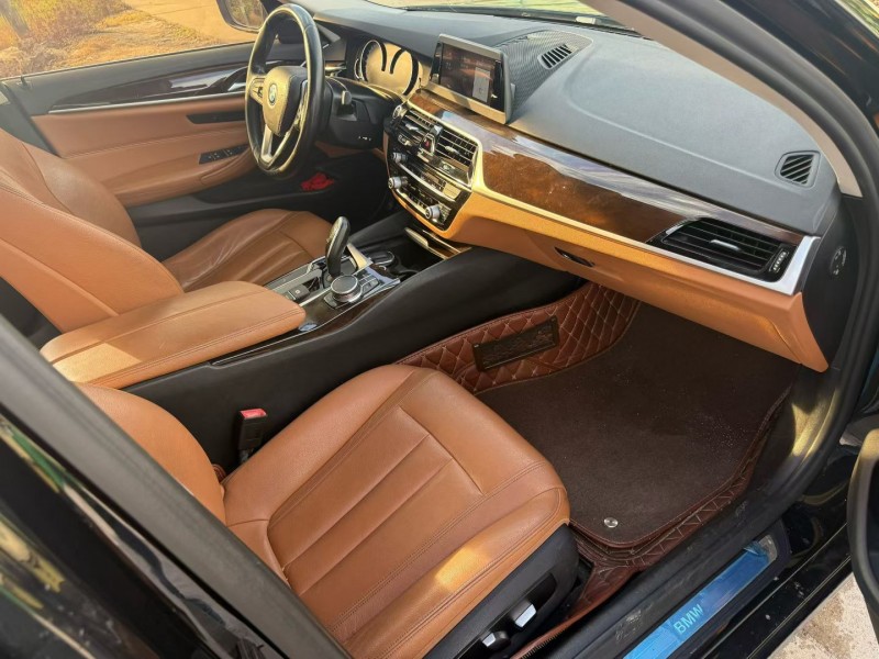 中山18年宝马5系7