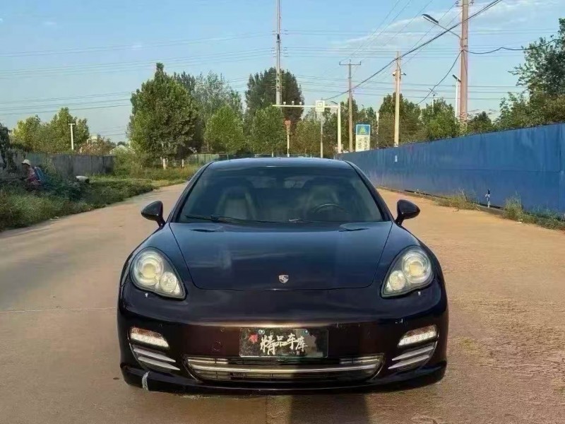 济宁13年保时捷帕拉梅拉1