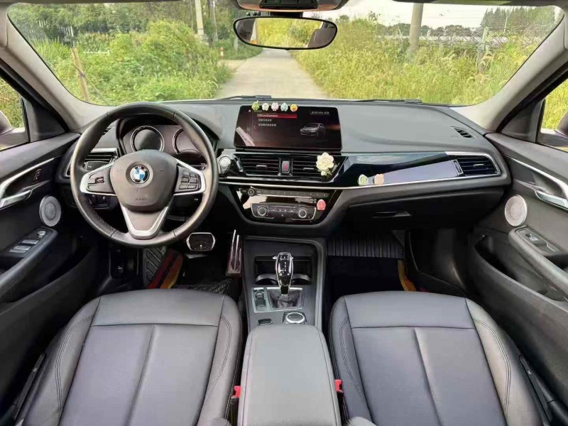 宁波23年宝马1系3