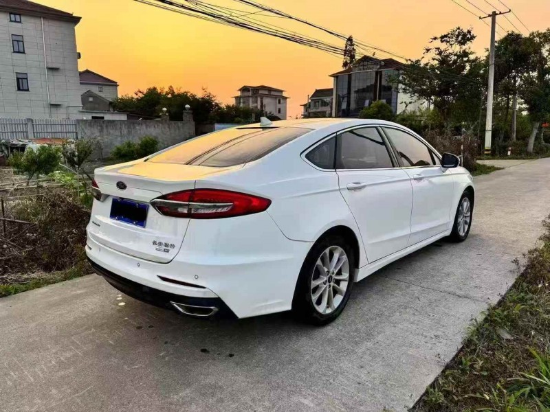 杭州20年福特蒙迪欧8