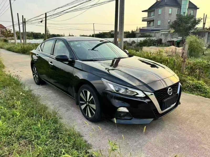 湖州21年日产天籁2