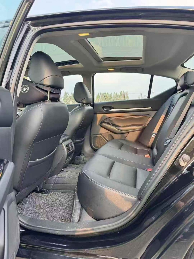 湖州21年日产天籁5