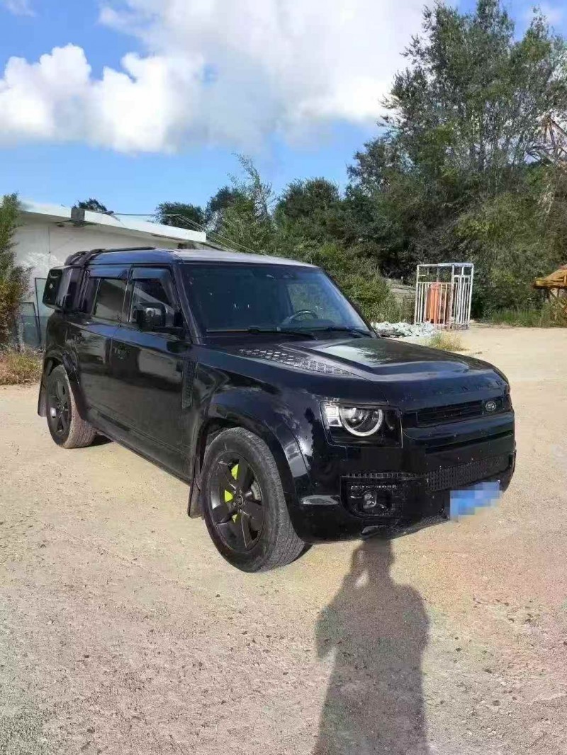 东营21年路虎卫士2