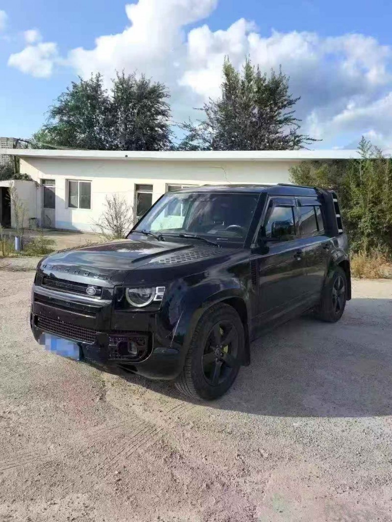 东营21年路虎卫士3