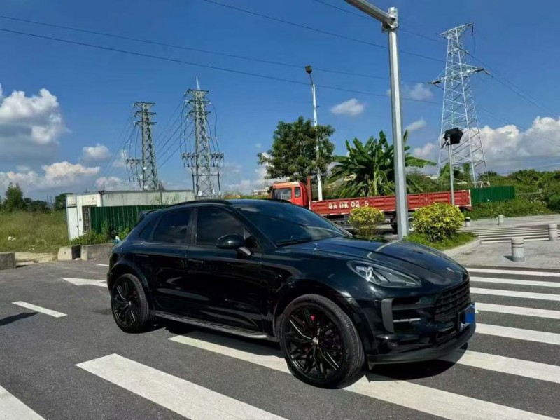 广州18年保时捷Macan2